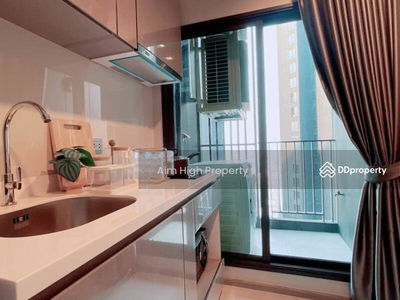 Life Asoke-Rama 9, Bangkok, Thailand Life Asoke-Rama 9, Bangkok, Thailand