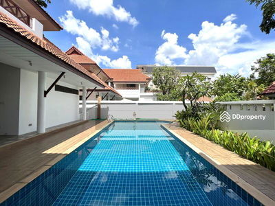 Thai House private pool for rent Ekamai Rama9, Bangkok, Thailand Thai House private pool for rent Ekamai Rama9, Bangkok, Thailand