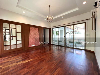 Thai House private pool for rent Ekamai Rama9, Bangkok, Thailand Thai House private pool for rent Ekamai Rama9, Bangkok, Thailand