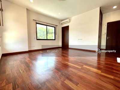 Thai House private pool for rent Ekamai Rama9, Bangkok, Thailand Thai House private pool for rent Ekamai Rama9, Bangkok, Thailand