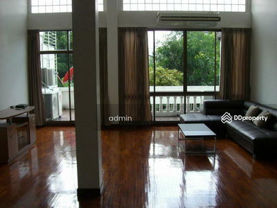 Townhome for rent, 4 bedrooms, Soi Yen Akat 2, Bangkok, Thailand Townhome for rent, 4 bedrooms, Soi Yen Akat 2, Bangkok, Thailand