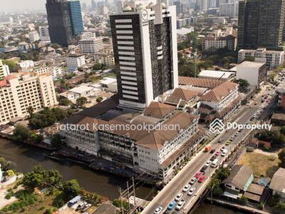 Thru Thonglor, Bangkok, Thailand Thru Thonglor, Bangkok, Thailand