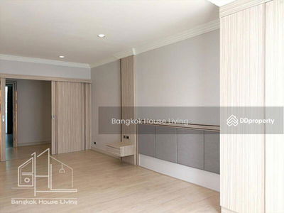 Raj Mansion, Bangkok, Thailand Raj Mansion, Bangkok, Thailand