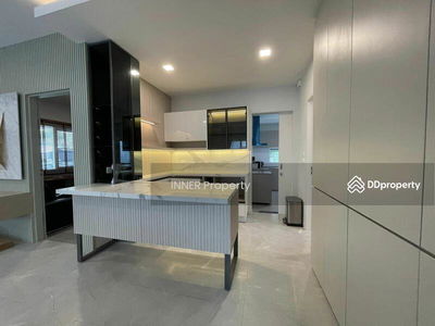 Mantana Bangna-Wongwaen, Bangkok, Thailand Mantana Bangna-Wongwaen, Bangkok, Thailand