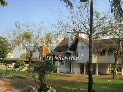 Single house, Sukhumvit 101, Punnawithi 12, Bangkok, Thailand Single house, Sukhumvit 101, Punnawithi 12, Bangkok, Thailand