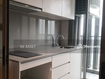 Whizdom Station Ratchada-Thapra, Bangkok, Thailand Whizdom Station Ratchada-Thapra, Bangkok, Thailand