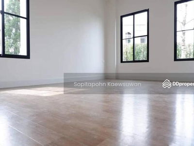 Nantawan Rama 9 New Krungthepkreetha, Bangkok, Thailand Nantawan Rama 9 New Krungthepkreetha, Bangkok, Thailand