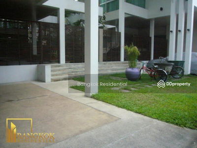 House in Compound, Bangkok, Thailand House in Compound, Bangkok, Thailand