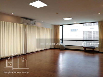 Mela Mansion, Bangkok, Thailand Mela Mansion, Bangkok, Thailand