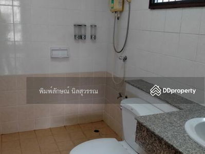 Soi On Nut 77 Intersection 16, Bangkok, Thailand Soi On Nut 77 Intersection 16, Bangkok, Thailand