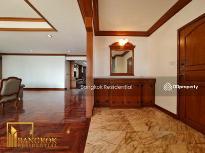 Charan Tower (Charan Tower), Bangkok, Thailand Charan Tower (Charan Tower), Bangkok, Thailand