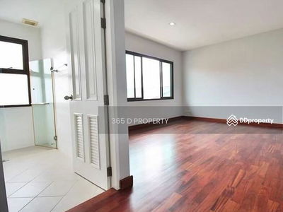 Munkong Pavilion, Bangkok, Thailand Munkong Pavilion, Bangkok, Thailand