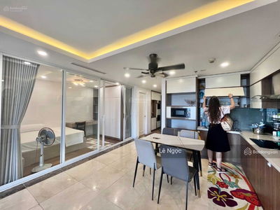 D'. Le Roi Soleil, Vietnam D'. Le Roi Soleil, Vietnam