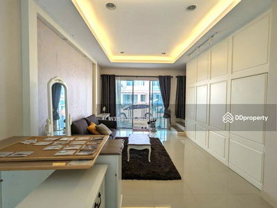 Baan Klang Muang Sathorn - Taksin2, Bangkok, Thailand Baan Klang Muang Sathorn - Taksin2, Bangkok, Thailand