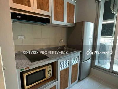 Life @ Ratchada-Huai Khwang, Bangkok, Thailand Life @ Ratchada-Huai Khwang, Bangkok, Thailand