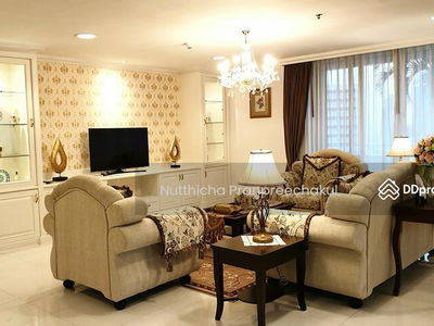 Piyathip Place, Bangkok, Thailand Piyathip Place, Bangkok, Thailand