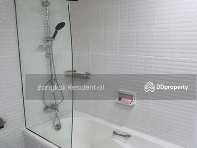 Omni Tower Sukhumvit Nana, Bangkok, Thailand Omni Tower Sukhumvit Nana, Bangkok, Thailand