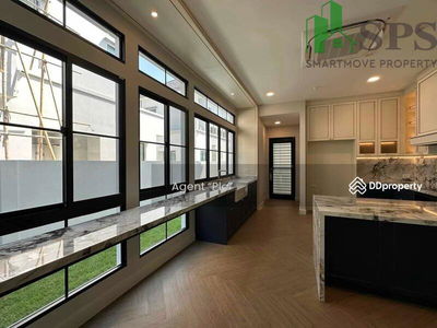 Nantawan Rama 9 New Krungthepkreetha, Bangkok, Thailand Nantawan Rama 9 New Krungthepkreetha, Bangkok, Thailand