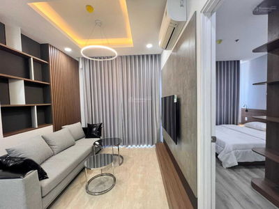 The Monarchy, Vietnam  The Monarchy, Vietnam