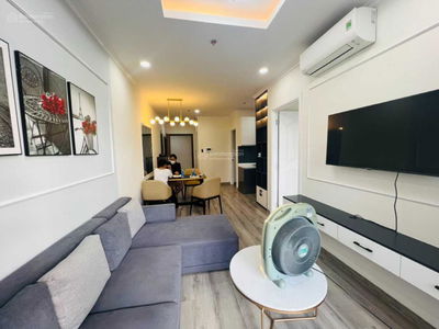 The Monarchy, Vietnam  The Monarchy, Vietnam