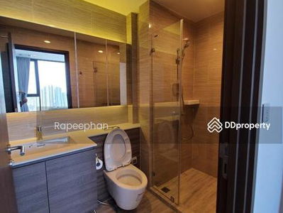 Whizdom Essence, Bangkok, Thailand Whizdom Essence, Bangkok, Thailand