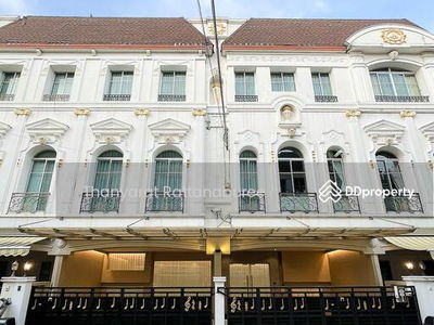 Banklangkrung Grande Vienna Rama 3, Bangkok, Thailand Banklangkrung Grande Vienna Rama 3, Bangkok, Thailand