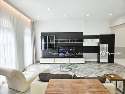 Banklangkrung Grande Vienna Rama 3, Bangkok, Thailand Banklangkrung Grande Vienna Rama 3, Bangkok, Thailand