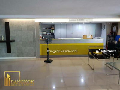 Windsor Tower, Bangkok, Thailand Windsor Tower, Bangkok, Thailand