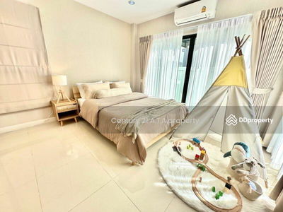 The complete Sriracha, Chon Buri, Thailand The complete Sriracha, Chon Buri, Thailand