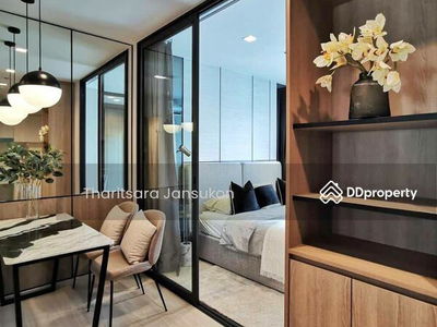 Life One Wireless, Bangkok, Thailand Life One Wireless, Bangkok, Thailand