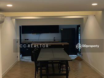 Panya Pattanakarn Village, Bangkok, Thailand Panya Pattanakarn Village, Bangkok, Thailand