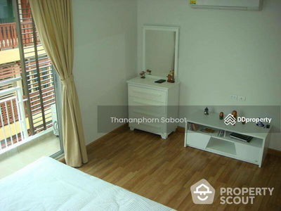 Y.O. Place, Bangkok, Thailand Y.O. Place, Bangkok, Thailand