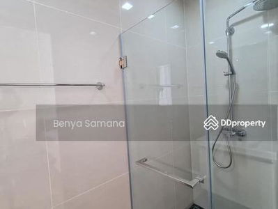 Park Origin Phrom Phong, Bangkok, Thailand Park Origin Phrom Phong, Bangkok, Thailand