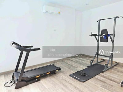 Inthamara 29, Intersection 1, Bangkok, Thailand Inthamara 29, Intersection 1, Bangkok, Thailand