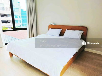 Inthamara 29, Intersection 1, Bangkok, Thailand Inthamara 29, Intersection 1, Bangkok, Thailand