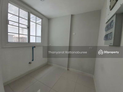 The Master @BTS Udomsuk, Bangkok, Thailand The Master @BTS Udomsuk, Bangkok, Thailand