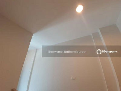 The Master @BTS Udomsuk, Bangkok, Thailand The Master @BTS Udomsuk, Bangkok, Thailand