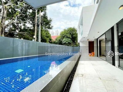 10110, Bangkok, Thailand 10110, Bangkok, Thailand