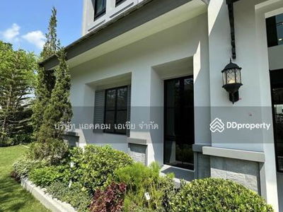 Nantawan Rama 9 New Krungthepkreetha, Bangkok, Thailand Nantawan Rama 9 New Krungthepkreetha, Bangkok, Thailand