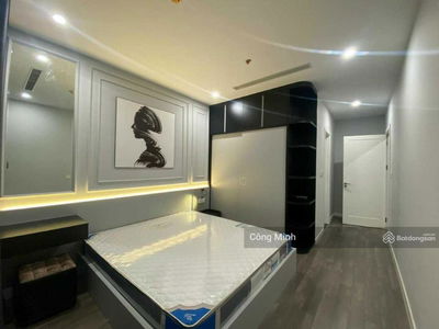 D'. Le Pont D’or - Hoang Cau, Vietnam D'. Le Pont D’or - Hoang Cau, Vietnam