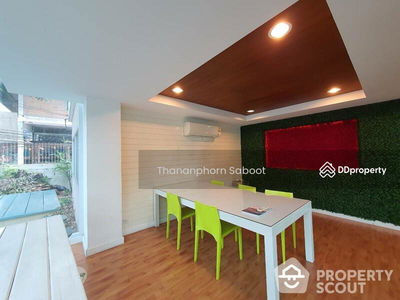 Vana Residence Sukhumvit 26, Bangkok, Thailand Vana Residence Sukhumvit 26, Bangkok, Thailand