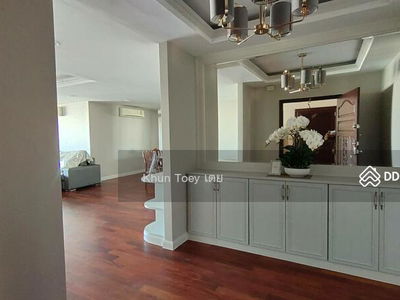 D.S. Tower 1 Sukhumvit 33, Bangkok, Thailand D.S. Tower 1 Sukhumvit 33, Bangkok, Thailand