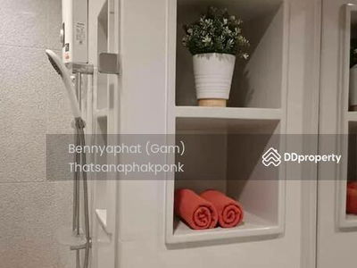 Life Sukhumvit 62, Bangkok, Thailand Life Sukhumvit 62, Bangkok, Thailand