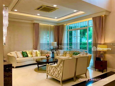 Narasiri Bangna, Samut Prakan, Thailand Narasiri Bangna, Samut Prakan, Thailand