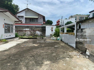 House for Rent on Sukhumvit Soi 64, Suan Luang Bangkok (Owners Post), Bangkok, Thailand House for Rent on Sukhumvit Soi 64, Suan Luang Bangkok (Owners Post), Bangkok, Thailand
