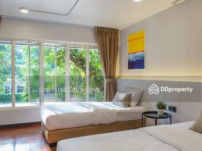 10110, Bangkok, Thailand 10110, Bangkok, Thailand