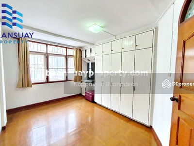 4-story townhouse for rent, Chan Road, near Sathorn District, Bangkok, Thailand 4-story townhouse for rent, Chan Road, near Sathorn District, Bangkok, Thailand