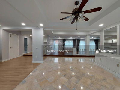 Ladawan Srinakarin, Samut Prakan, Thailand Ladawan Srinakarin, Samut Prakan, Thailand