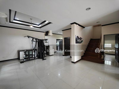 10110, Bangkok, Thailand 10110, Bangkok, Thailand