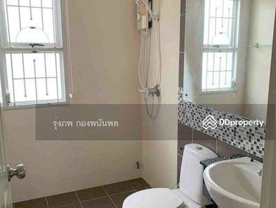 Phutthabucha Soi 9, Bangkok, Thailand Phutthabucha Soi 9, Bangkok, Thailand